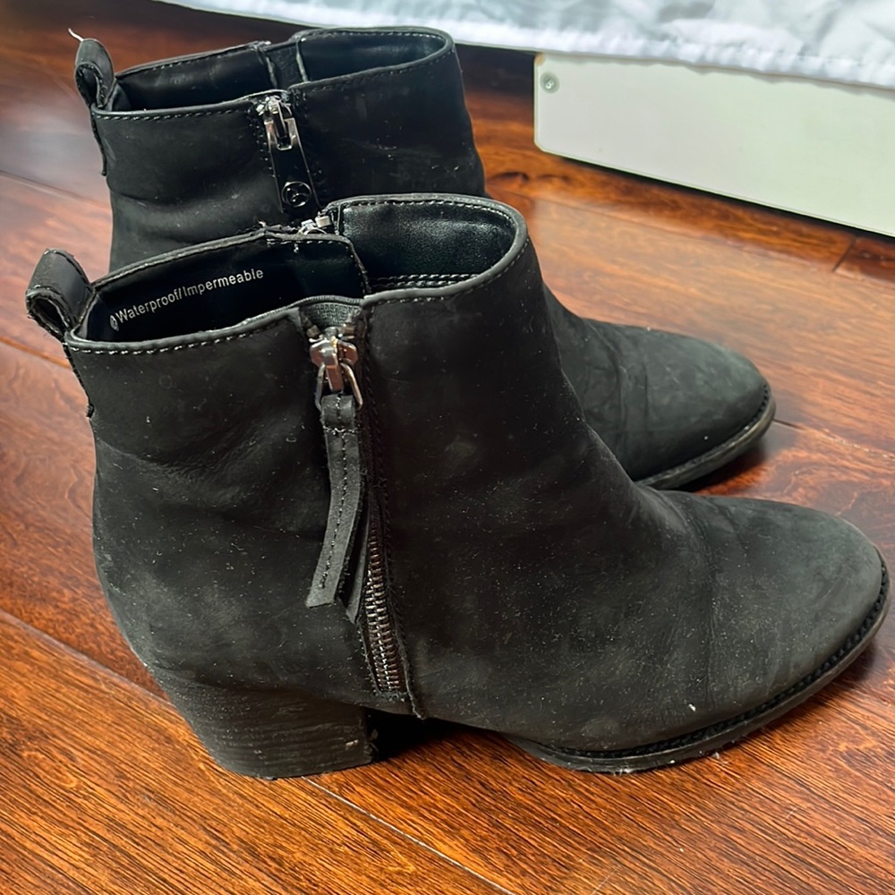 Black boots